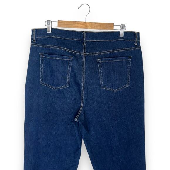 Style & Co Women's Straight Leg Jeans Size 16P Dark Wash Blue Stretch Denim - Picture 7 of 8
